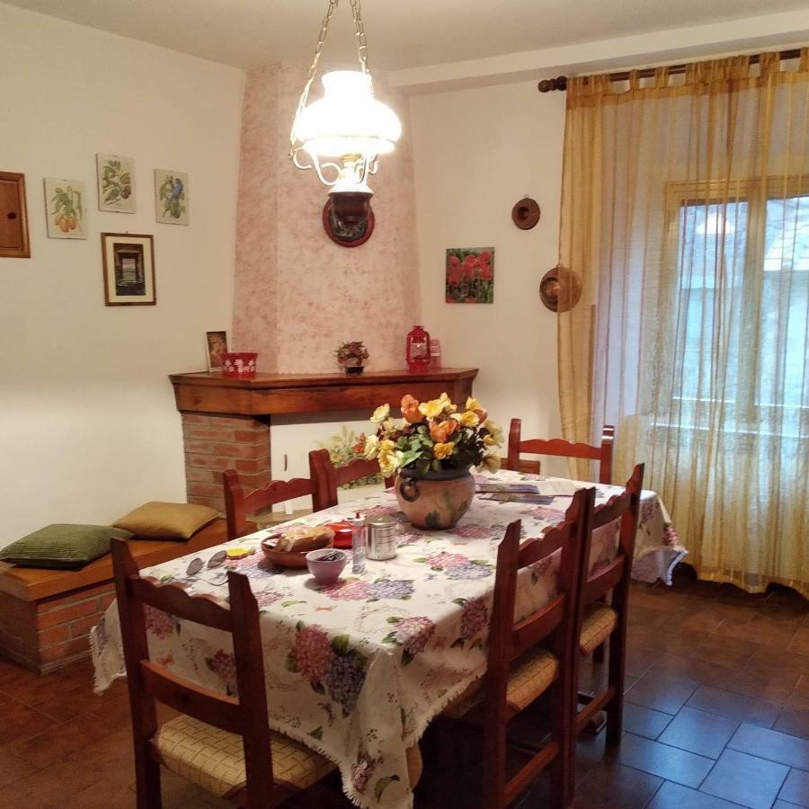 Casa Del Ciliegio Villa Radicofani Buitenkant foto